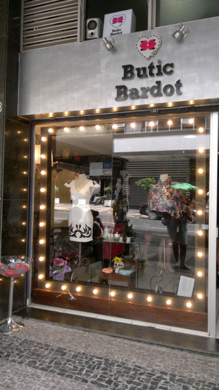 vitrine2