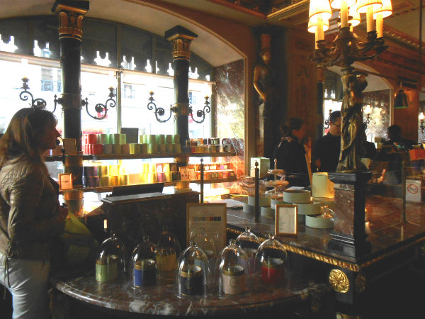 a loja Laudurée Paris