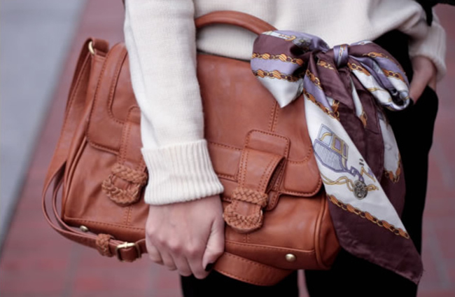 dica-da-consultora-lencos-acessorios-sandalias-bolsas-Luciana-Caram-party-style-004